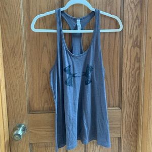 Gray tank top